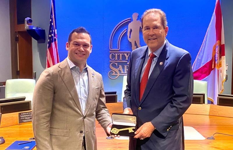 Buchanan Awarded Key to the City of Sarasota