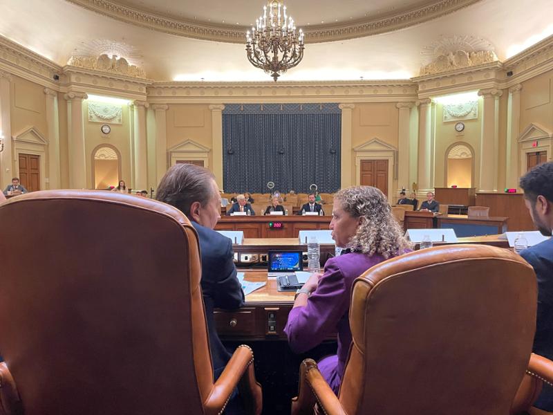 Buchanan, Wasserman Schultz Advocate for Agriculture in Fla. Delegation Meeting