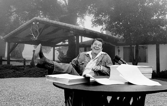 Buchanan Pens Op-Ed in Washington Examiner 40 Years After Reagan Tax Cuts