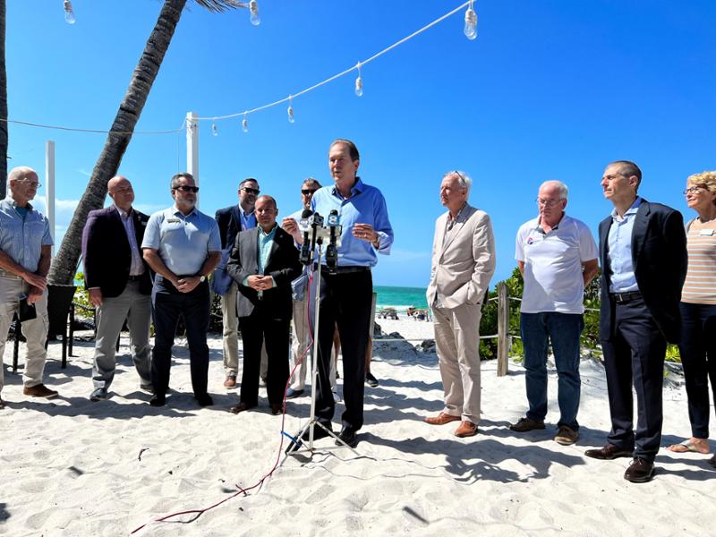 Buchanan Calls for Federal Action to Combat Red Tide